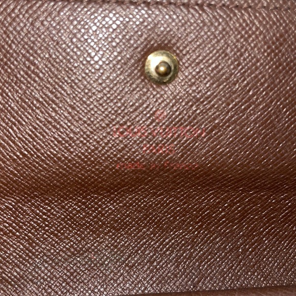 Louis Vuitton Damier Ebene International Wallet - Picture 3 of 6